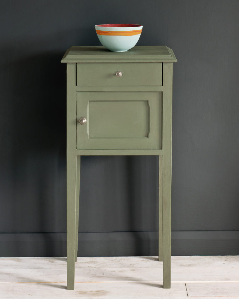 Annie Sloan Chalk Paint in Chateau Grey - FrenchWillow