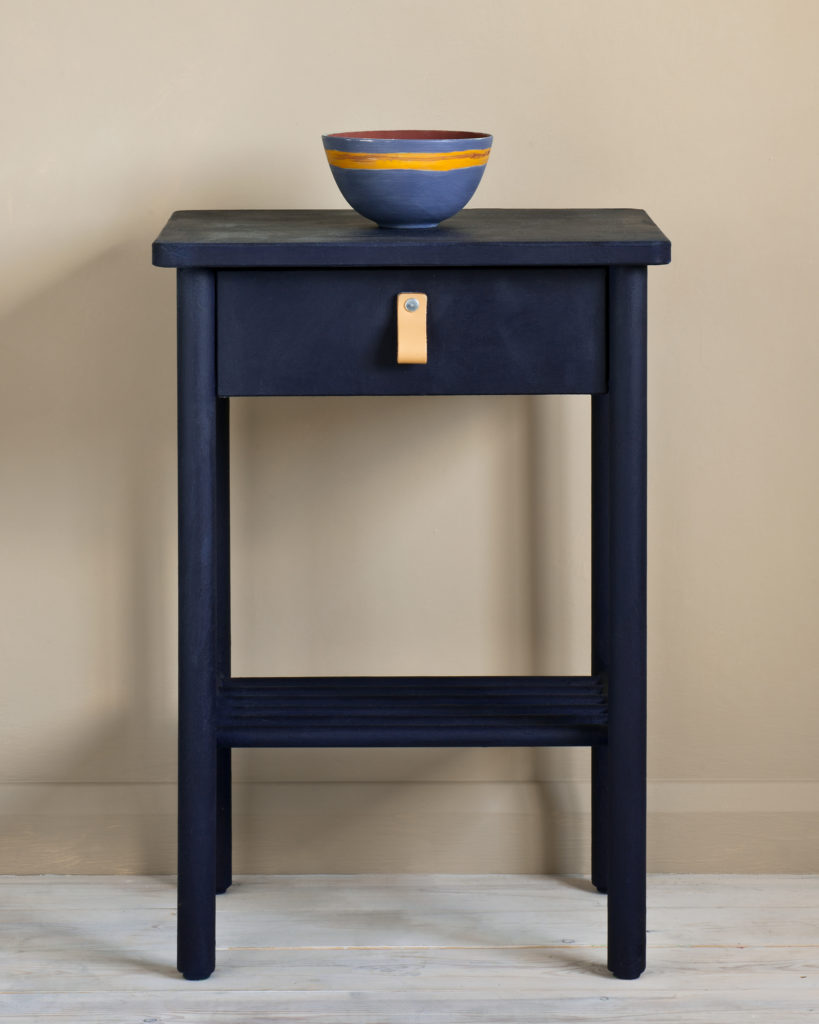 Annie Sloan Chalk Paint in Oxford Navy - FrenchWillow